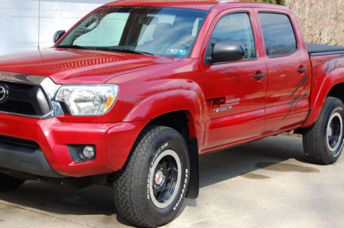 Toyota tacoma tx pro 4x4 dbl cab exellent cond. 14,000 miles