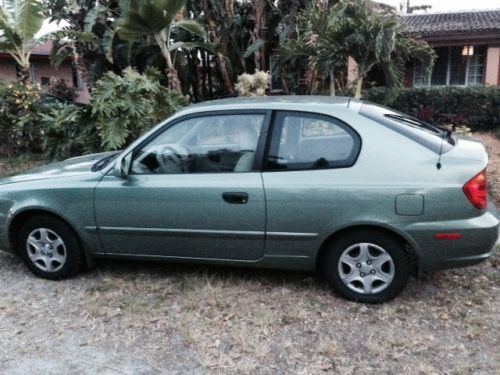 2005 hyundai accent gls  3-door 1.6l