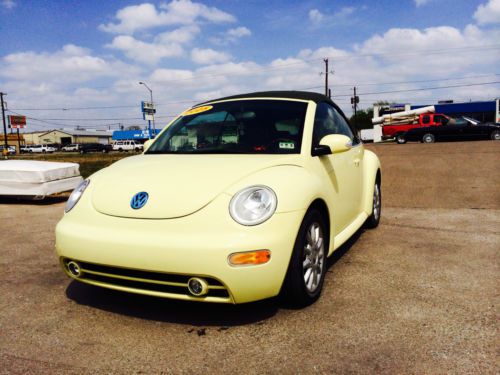 2005 voikswagen new beetle convertible