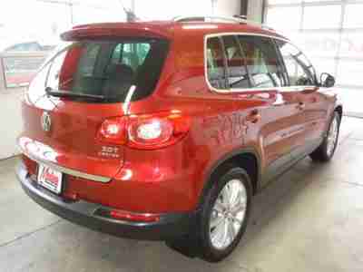 AWD SE Heated Leather Seats SUV 2.0L Turbo Charged CD Huge Sun Roof 4Motion, image 4
