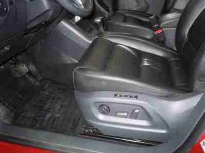 AWD SE Heated Leather Seats SUV 2.0L Turbo Charged CD Huge Sun Roof 4Motion, image 17