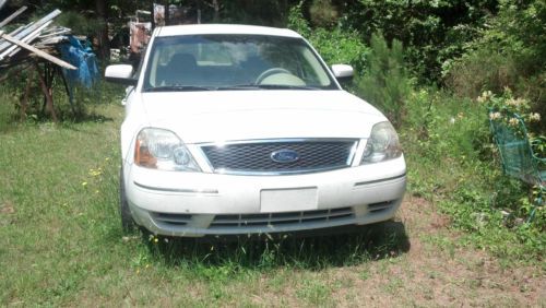 2005 ford five hundred, white, good engine, bad transmission, 77,000 mileage