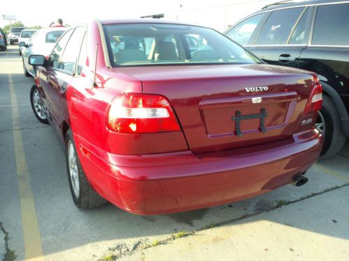 2004 VOLVO S40 FULLY LOADED, 150K MILES, SUNROOF, CLEAN LEATHER SEATS, RED, image 2