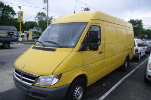 2005 dodge sprinter 2500&#039; w/b 158 ex dhl nice van runs great!