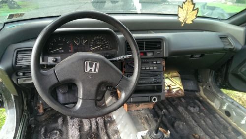 1988 honda crx si  2-door coupe 5spd. manual trans. in restoration mode