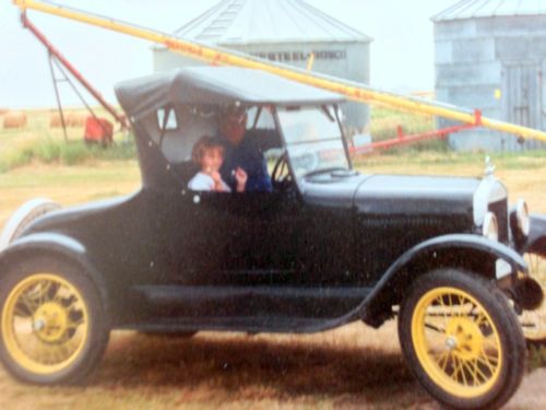 Two barn find model t&#039;s 1926 roadster and 1925 tt truck. original condition