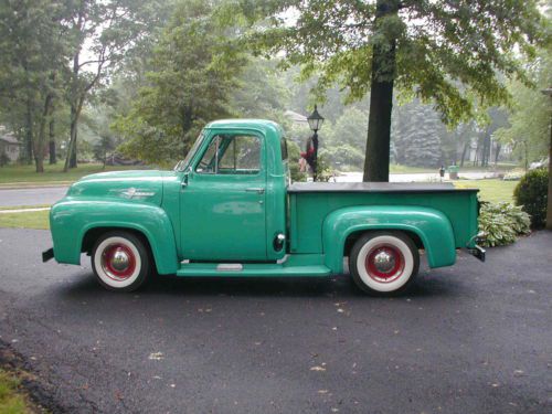 1954 ford f-100 pick up truck