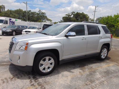 *mega deal* 2011 terrain sle - rear entertainment - 2 tv&#039;s - tow pkg -