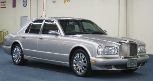 Bentley arnage mulliner edition, pristine-12 k miles, rear entertainment