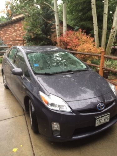 2010 prius hybrid dark metallic grey