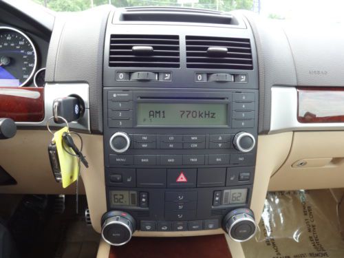 NO RESERVE 2004 VW VOLKSWAGEN TOUAREG 4.2L V8 AWD LOW MILES ONE OWNER NICE!, image 44