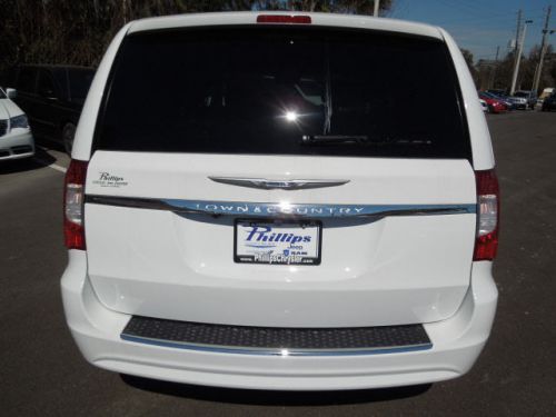 2014 Chrysler Town & Country Touring, US $32,355.00, image 4