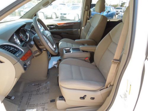 2014 Chrysler Town & Country Touring, US $32,355.00, image 8