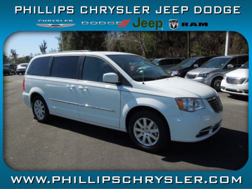2014 Chrysler Town & Country Touring, US $32,355.00, image 11