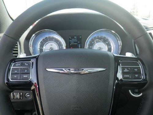 2014 chrysler 300 s