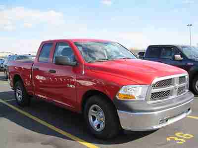 NO RESERVE VERY CLEAN SMOKE FREE 4 DOORS CREW CAB V8, image 4