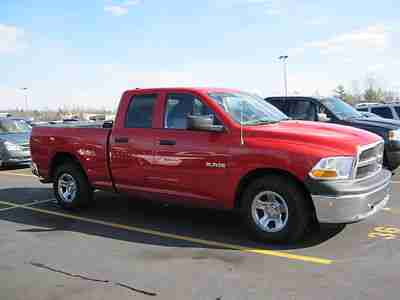 NO RESERVE VERY CLEAN SMOKE FREE 4 DOORS CREW CAB V8, image 5