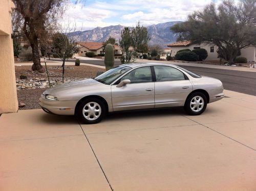 1997 oldsmobile aurora base sedan 4-door 4.0l