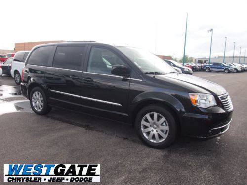 2014 chrysler town & country touring