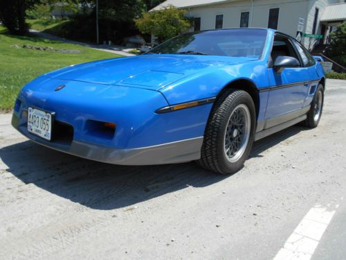 1987 pontiac fiero gt coupe 2-door 2.8l