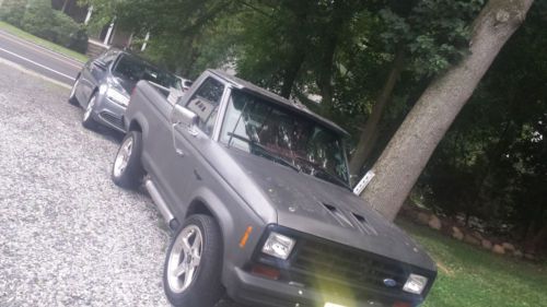 1988 ford ranger converted to a v8 302, 5 speed manual trans 8.8 with limited sl
