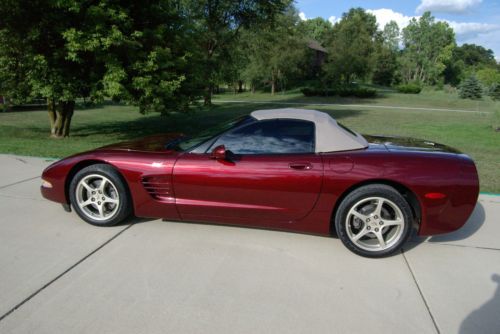 2003 corvette 50th anniversary package - 28584 miles - show room condition