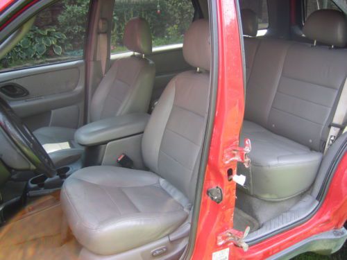 2002 Ford Escape with damage, runs really good with clean title, image 13