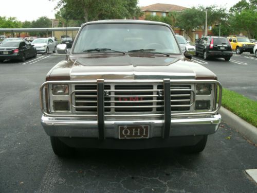 1988 GMC Suburban Plainsman 4X4 Auto 4WD 5.7L / 350 cc, image 3