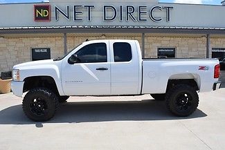 4x4 ebony cloth interior auto texas white 11 chevy low miles climate control