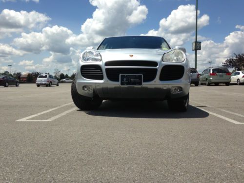 04 porsche cayenne turbo,rare turbo,extended leather,nav,srvcd,2 sets of whls,