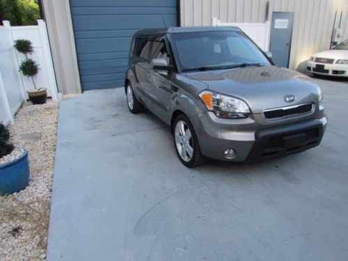 2010 kia soul ! automatic sunroof bluetooth satellite 2.0l 10 auto knoxville tn