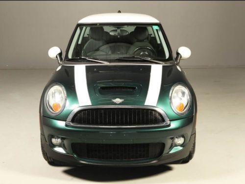 2009 mini cooper s hardtop green w/ white stripes fast!