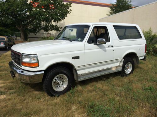 1993 ford bronco excellent condition in and out no reserve