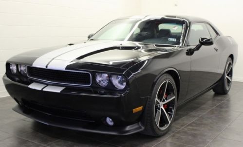 2011 srt8 6.4 hemi v8 heated leather power roof manual srt wheels we finance