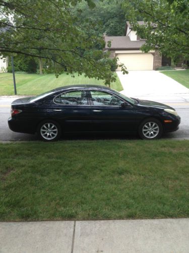 Well cared for 2004 lexus es330.