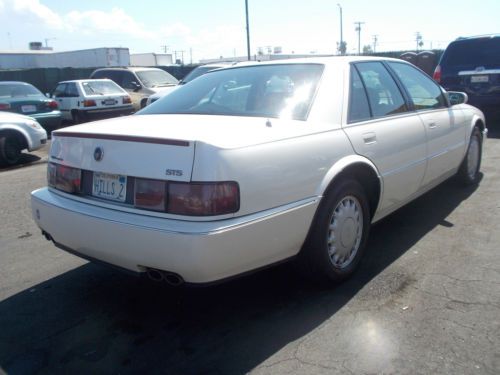 1993 Cadillac Seville STS, NO RESERVE, image 2