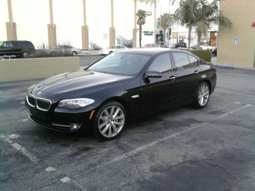 2011 BMW 535i with Stick Shift/Under Original Warranty, image 5