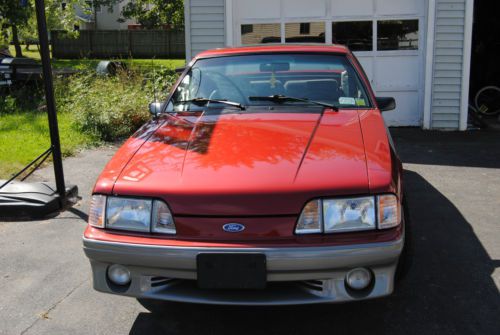 1992 ford mustang gt hatchback 2-door 5.0l