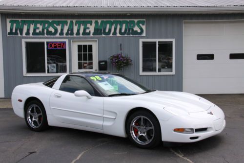 1998 chevrolet corvette base hatchback 2-door 5.7l leather glass top removable