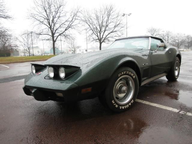 Chevrolet corvette stingray coupe 2-door