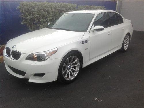 2006 bmw m5 only 26k miles loaded white/grey fl car we finance nav/heads up/dvd