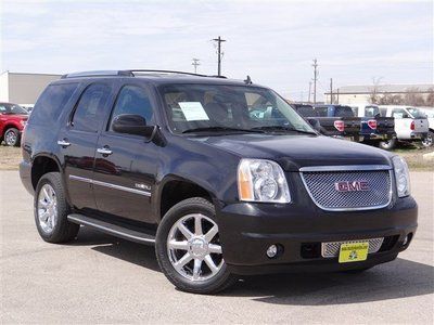 Finance suv awd v8 black leather interior automatic transmission power windows