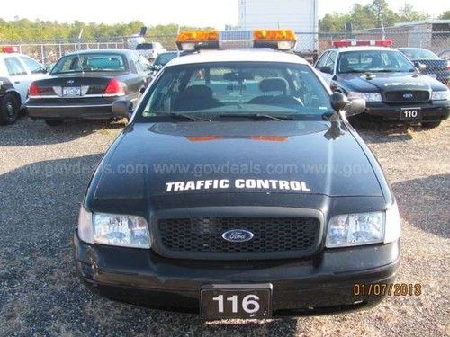 2001 crown victoria police interceptor great condition!