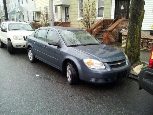 2005 chevrolet cobalt base sedan 4-door 2.2l