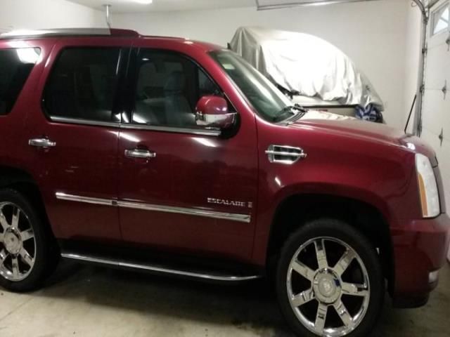 2007 cadillac escalade awd w/ rear entertainment