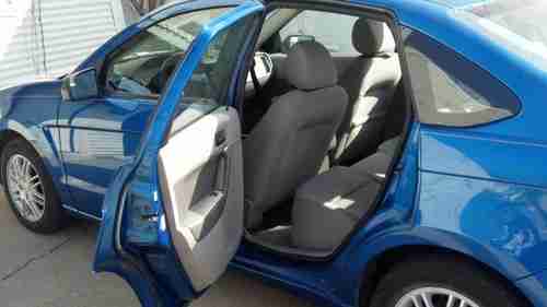 2010 Ford Focus SE ................. Super Clean Great Buy !, image 5