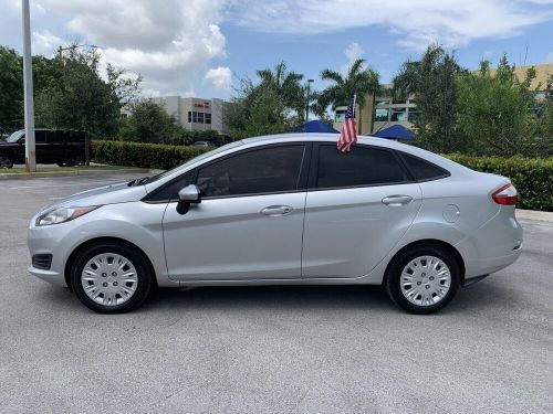 2014 ford fiesta s