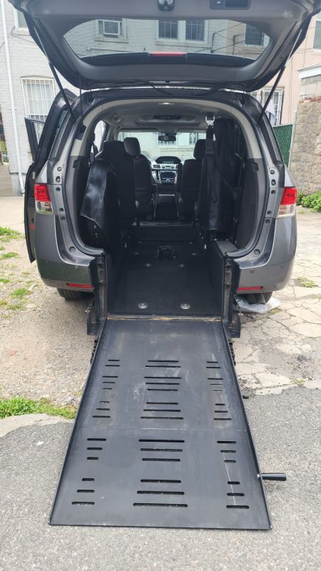2016 Honda Odyssey EXL Wheelchair Accessible - Only 49k MD Miles!, US $35,995.00, image 2