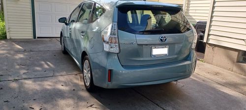 2013 toyota prius v