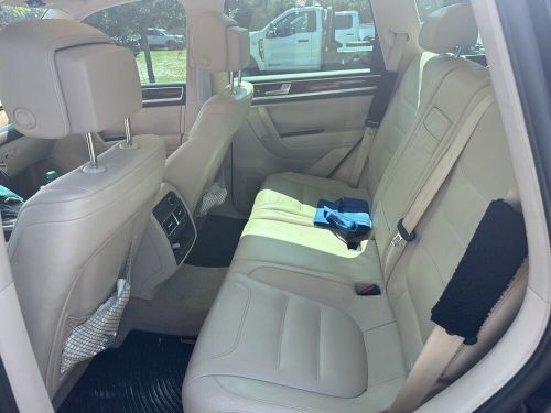 2011 Volkswagen Touareg VR6 FSI, US $7,947.00, image 5
